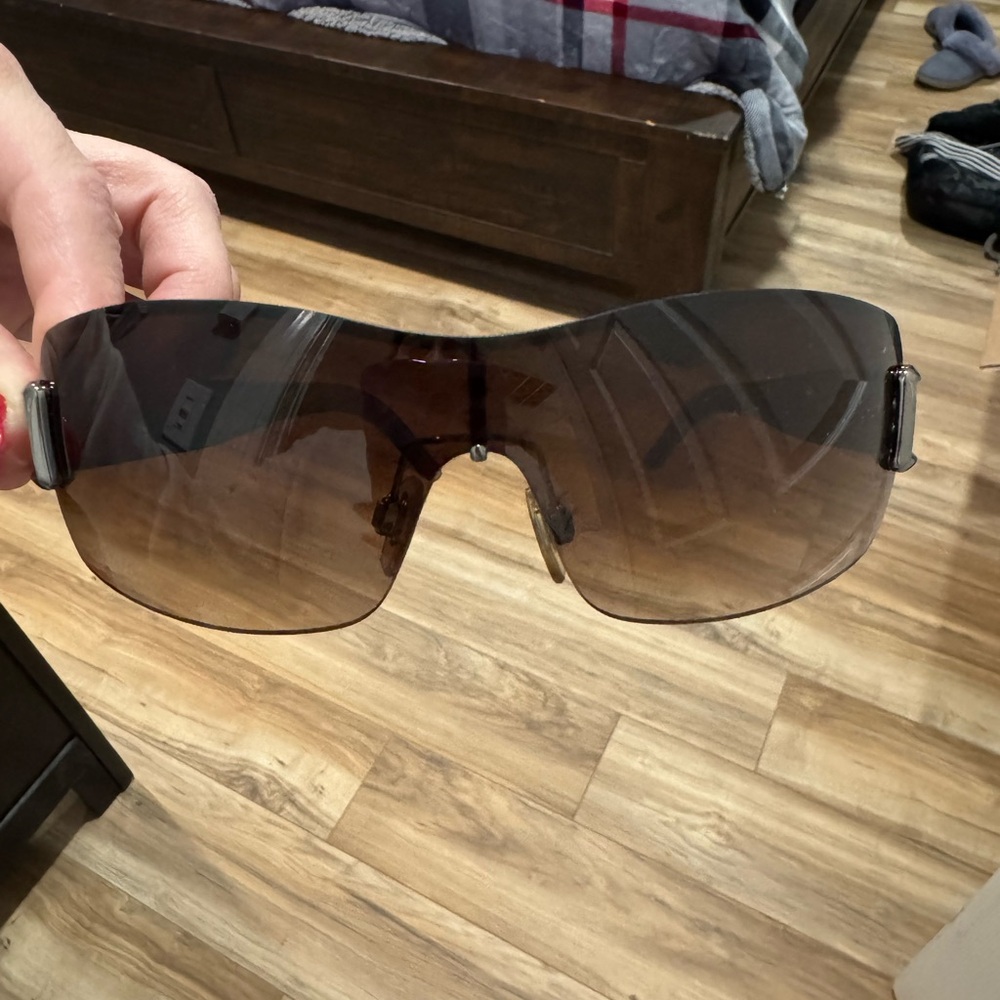 Burberry Plaid Sunglasses plus Case